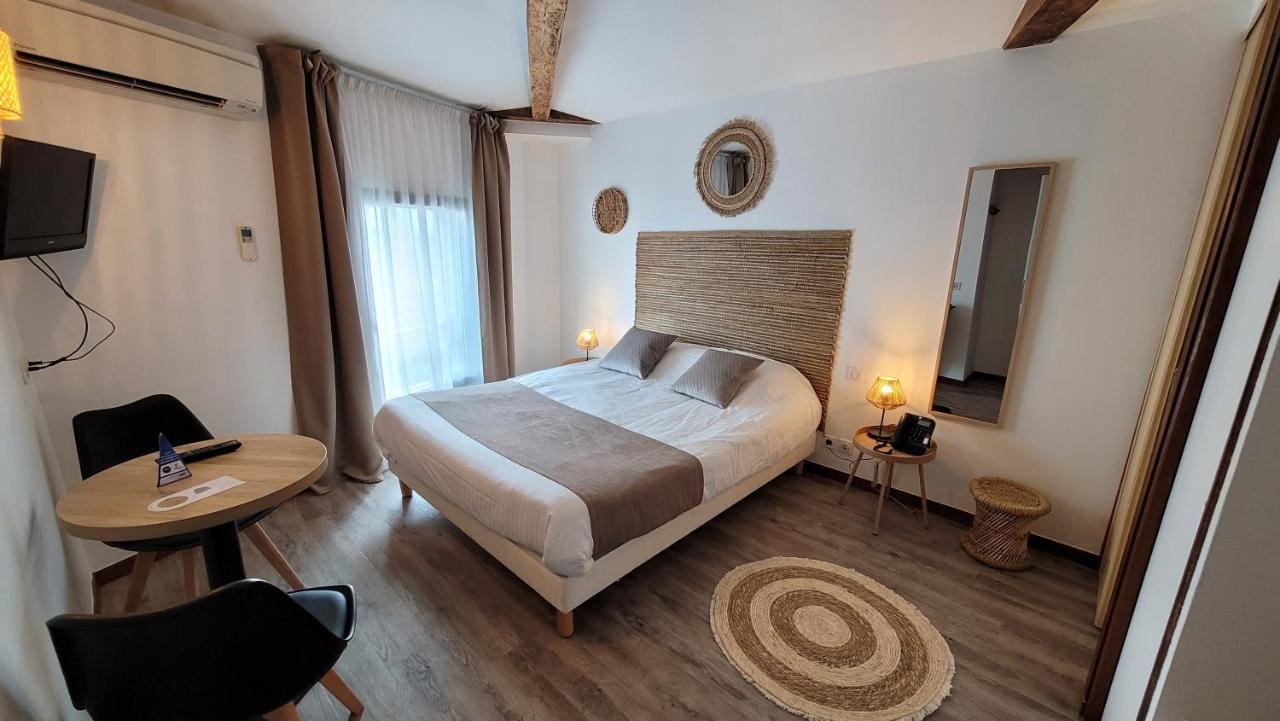 Готель Le Relais Du Valois Cognac Centre Екстер'єр фото