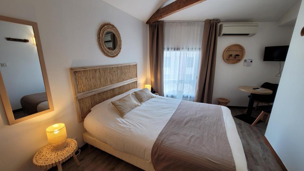 Готель Le Relais Du Valois Cognac Centre Екстер'єр фото